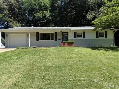 508 Green Acres St, Cape Girardeau, MO 63701