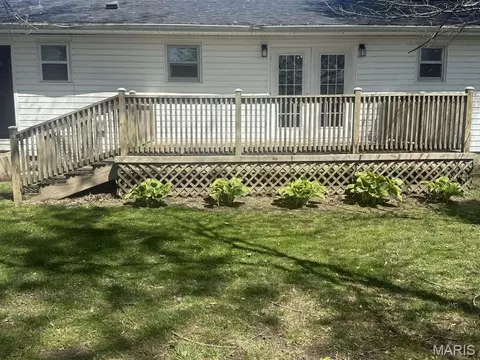 Exterior - 1006 M- East 10th St, Mountain Grove, MO 65711 photo 2 of 5