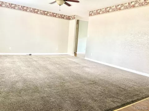 Living - 1006 M- East 10th St, Mountain Grove, MO 65711 photo 1 of 4