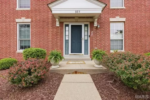 Exterior - 985 Rolling Thunder Dr, O'fallon, MO 63368 photo 1 of 3