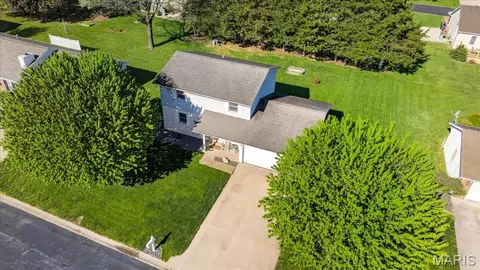 View/Area - 125 Roosevelt Dr, Waterloo, IL 62298 photo 2 of 4