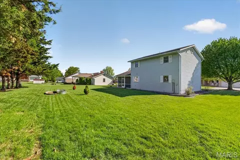 Exterior - 125 Roosevelt Dr, Waterloo, IL 62298 photo 10 of 10