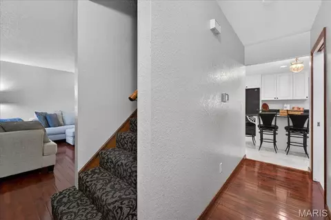 Entry Way - 125 Roosevelt Dr, Waterloo, IL 62298 photo 1 of 2