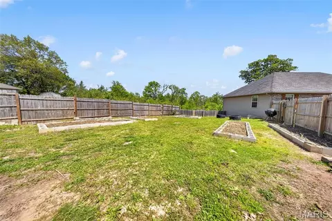 Exterior - 20164 Helios Ln, Saint Robert, MO 65584 photo 11 of 18
