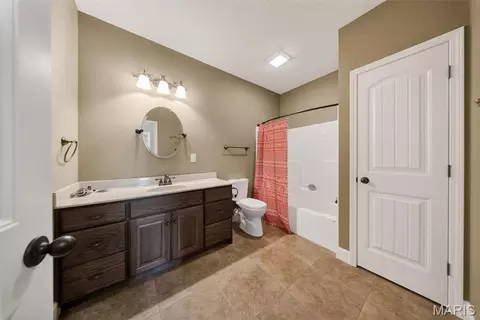 Bath - 20164 Helios Ln, Saint Robert, MO 65584 photo 5 of 6