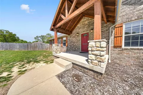 Exterior - 20164 Helios Ln, Saint Robert, MO 65584 photo 3 of 18