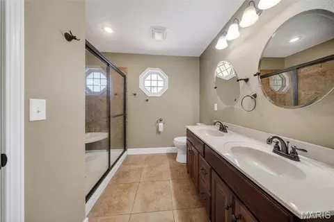 Bath - 20164 Helios Ln, Saint Robert, MO 65584 photo 1 of 6
