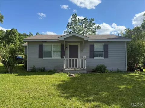 19490 Crabapple Rd, Lebanon, MO 65536
