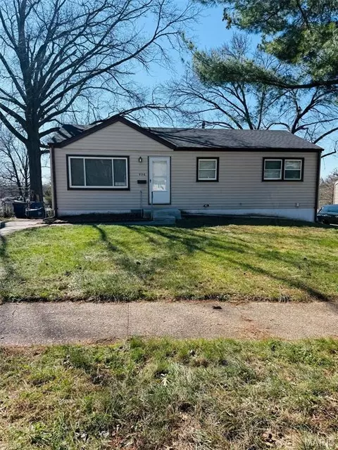 936 Highmont, Saint Louis, MO 63135