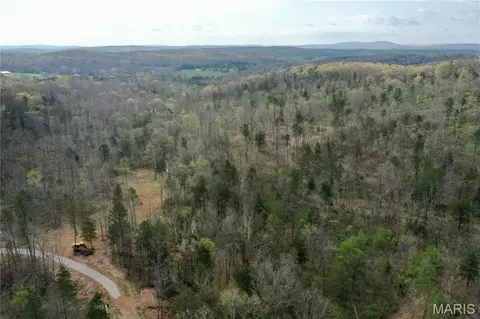 1 Furnace Creek Rd, Potosi, MO 63664