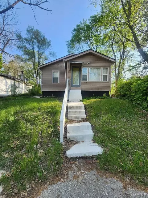 7316 Webb Ave, Saint Louis, MO 63133