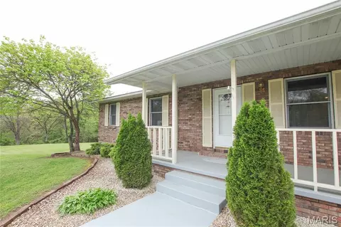 210 S Patton St, Newburg, MO 65550