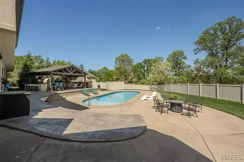 Exterior - 604 Glyn Cagny Rd, Ballwin, MO 63021 photo 27 of 28