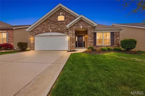 146 Boardwalk Gardens Dr, O'fallon, MO 63368