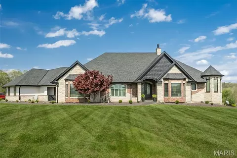 213 Appleton Ln, Wentzville, MO 63385