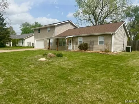 413 Prince David Dr, O'fallon, MO 63366