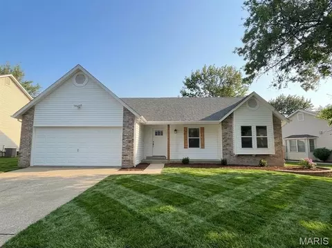 1262 Colby Dr, Saint Peters, MO 63376