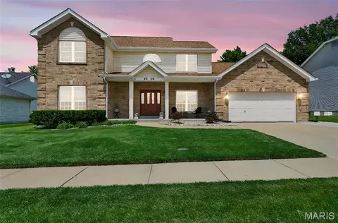 4369 Margaret Ridge Dr, Florissant, MO 63034