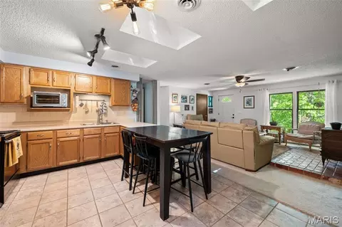 Kitchen - 8075 Glenn Dr, Barnhart, MO 63012 photo 3 of 3