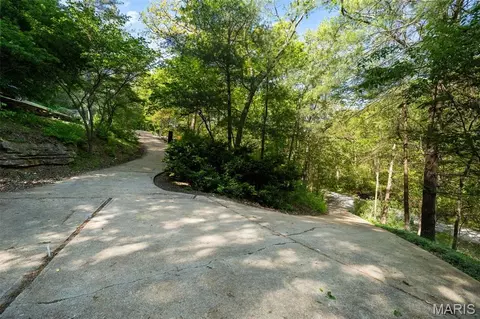 Exterior - 8075 Glenn Dr, Barnhart, MO 63012 photo 8 of 16