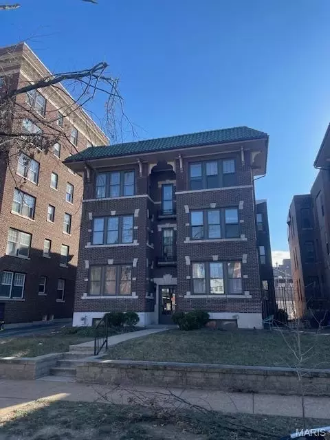 5518 Waterman Blvd #2E, Saint Louis, MO 63112