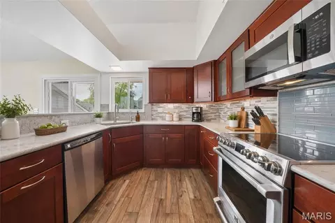 Kitchen - 1848 Ridgeview Circle Dr, Ballwin, MO 63021 photo 1 of 2