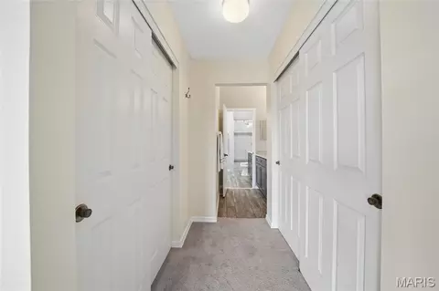 Entry Way - 1848 Ridgeview Circle Dr, Ballwin, MO 63021 photo 2 of 3
