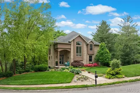 1321 Bossler Ln, O'fallon, IL 62269