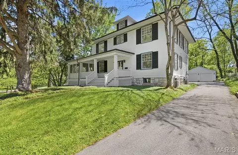 234 Glen Rd, Webster Groves, MO 63119