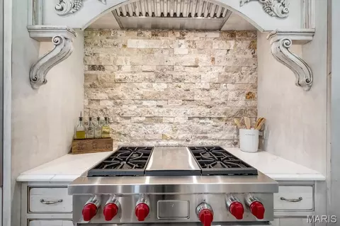 Kitchen - 11069 State Highway Oo, Wright City, MO 63390 photo 4 of 5