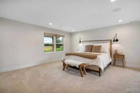 Bedroom - 11069 State Highway Oo, Wright City, MO 63390 photo 3 of 12