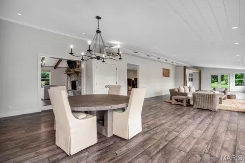 Dining - 11069 State Highway Oo, Wright City, MO 63390 photo 6 of 7