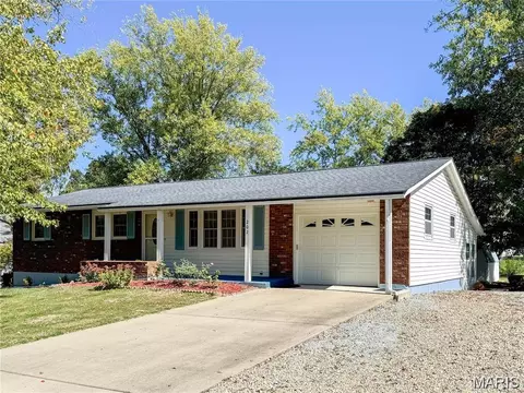 202 S Trailwood St, Desloge, MO 63601