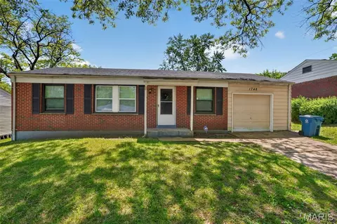 1748 Atmore Dr, Saint Louis, MO 63136