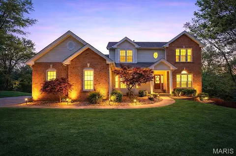 19 Christina Dr, Pevely, MO 63070