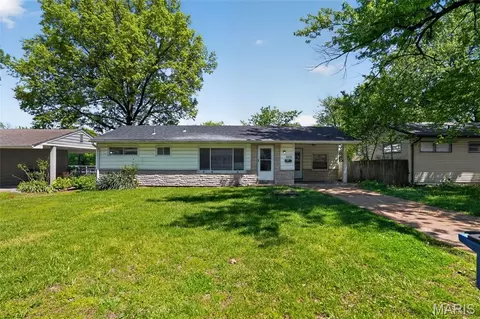10112 Jett Dr, Saint Louis, MO 63136