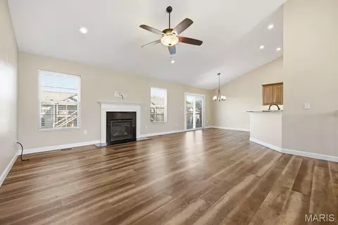 Living - 205 Crosswinds Ct, Waterloo, IL 62298 photo 1 of 9