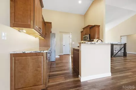 Entry Way - 205 Crosswinds Ct, Waterloo, IL 62298 photo 3 of 4