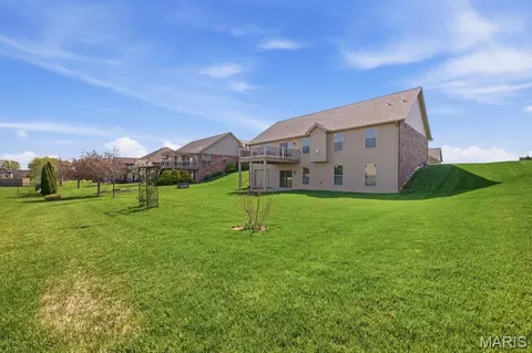 Exterior - 205 Crosswinds Ct, Waterloo, IL 62298 photo 10 of 11