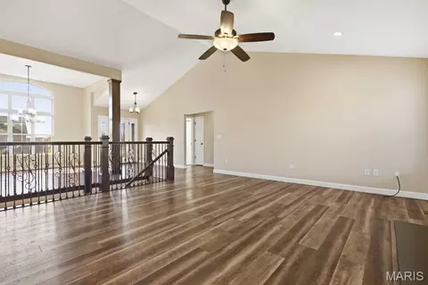 Living - 205 Crosswinds Ct, Waterloo, IL 62298 photo 4 of 9