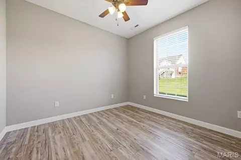Bedroom - 205 Crosswinds Ct, Waterloo, IL 62298 photo 3 of 4