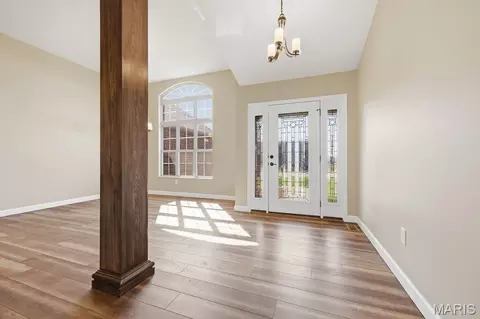 Entry Way - 205 Crosswinds Ct, Waterloo, IL 62298 photo 1 of 4