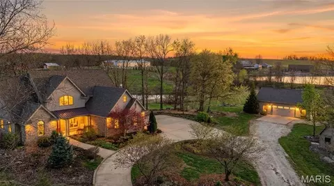 Exterior - 3757 Sunny Rd, Washington, MO 63090 photo 2 of 10
