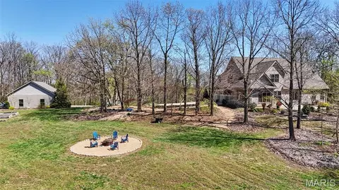 Exterior - 3757 Sunny Rd, Washington, MO 63090 photo 8 of 10