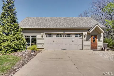 Exterior - 3757 Sunny Rd, Washington, MO 63090 photo 7 of 10