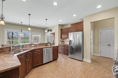 Kitchen - 3757 Sunny Rd, Washington, MO 63090 photo 4 of 5