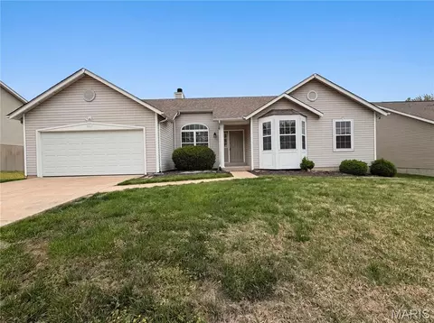 5017 Marne Dr, Black Jack, MO 63033