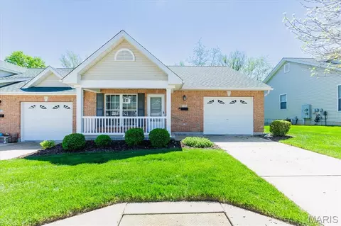 131 Green Gables Dr, Wentzville, MO 63385