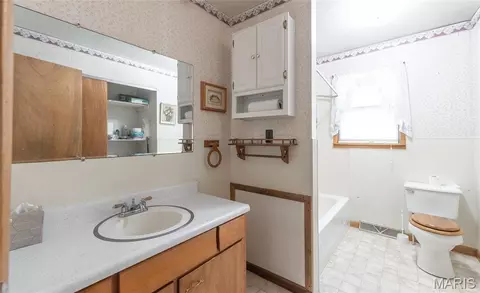 Bath - 18942 Highway A, Rolla, MO 65401 photo 1 of 2