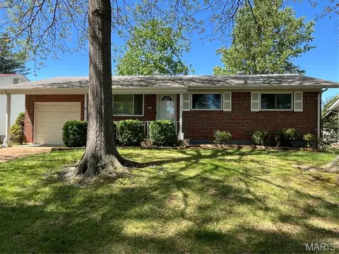 3248 Biscayne Blvd, Arnold, MO 63010